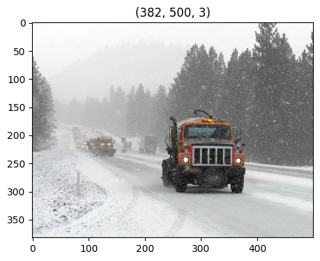 ../_images/examples_CenteredZoom_example_12_2.png